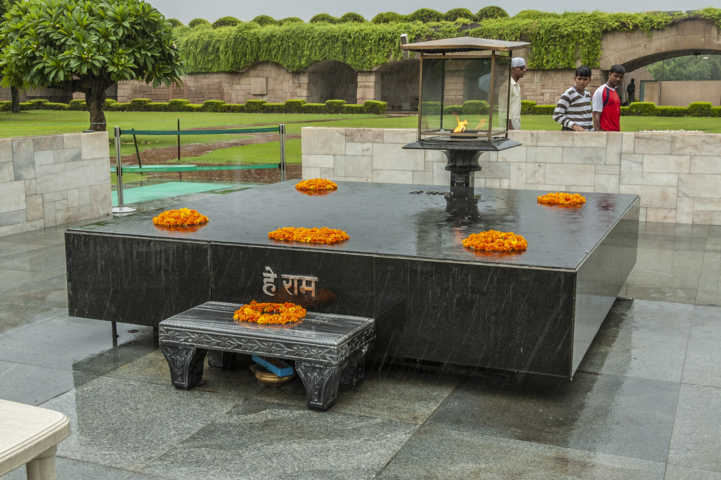 15 - India - Nueva Delhi - mausoleo de Gandhi